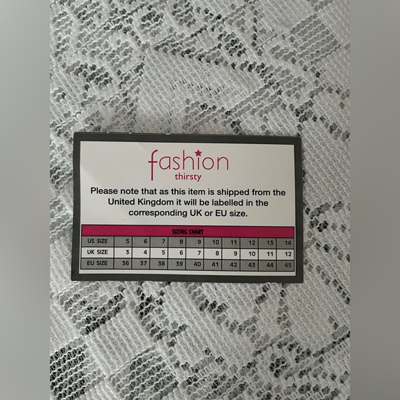 Imitation Gucci Slides/Sandals - Picture 3 of 5